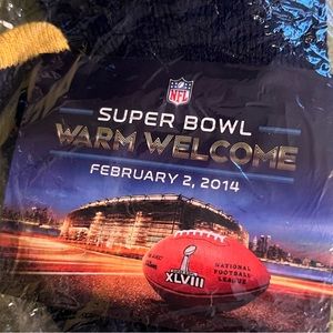 New Super Bowl Warm Welcome Gloves From Feb 2, 2014